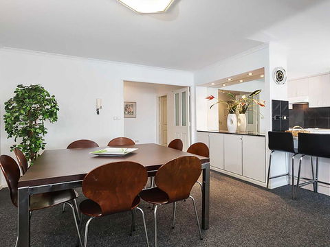 13 'Le Vogue' 16 Magnus Street - Close To The Marina And Beautiful Views Of Nelson Bay Marina - Hobart Tourism 1