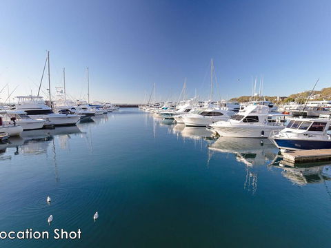 13 'The Poplars' 34 Magnus Street - Ground Floor Unit And Pool In Complex - Hobart Tourism 0