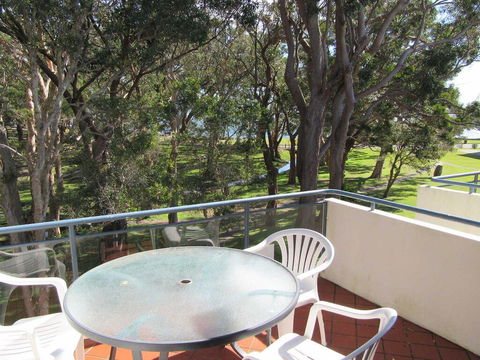 13' Mistral Court', 17 Mistral Close - Walk Across To Little Beach! - Hobart Tourism 0