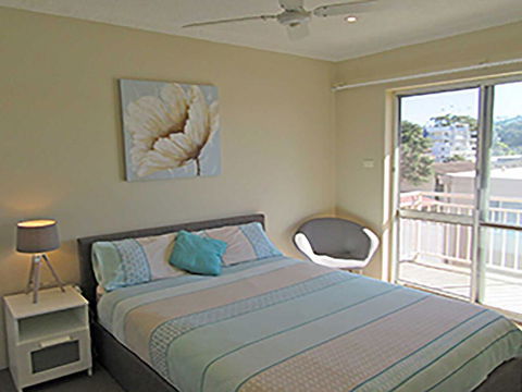 15 'Kanangra', 39 Soldiers Point Road - Fantastic Unit Right On The Water - Hobart Tourism 1
