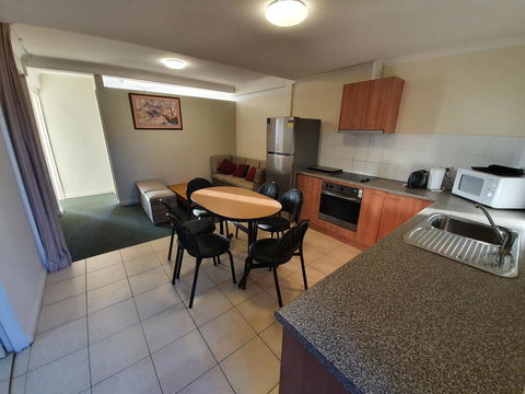 16 Lakeview Plaza - Tourism TAS 2