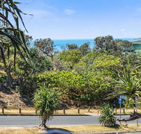 16 Pt Lookout Beach Resort - Hobart Tourism