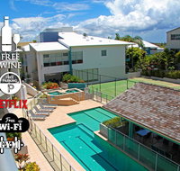 1BR Coolum Beach  Roof Terrace Spa Tennis Pool - Tourism TAS