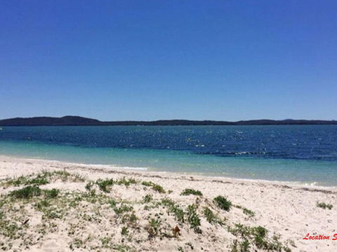 2 'Copacabana', 61 Sandy Point Road - Cute Unit With Water Views From The Balcony - Hobart Tourism 3