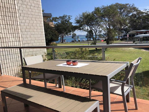 2 'Villa Ellisa', 8-10 Columbia Cl - Beautiful Water Views & Directly Across To Little Beach - Hobart Tourism 0