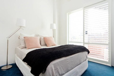 2 Bed Sydney Executive Apt Close To City - Tourism TAS 2