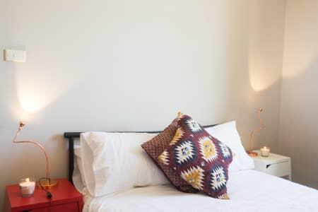 2 Bedroom Harbour View At The Rocks Heart Of CBD - Tourism TAS 1