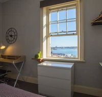 2 Bedroom Harbour View at the Rocks heart of CBD - Tourism TAS