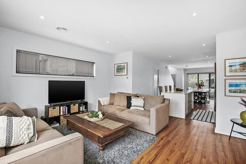 2 Bedroom Townhouse - Family & Corporate Bookings Only - Hobart Tourism 2