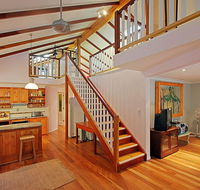 2 Manfred Street Belongil Beach - Susie's Beach House - Hobart Tourism