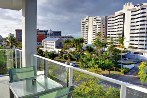 201 Lake Street - Tourism TAS 2