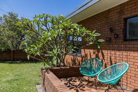 235 Mitchell Parade, Mollymook - Tourism TAS 2