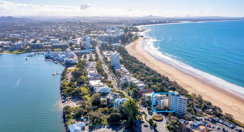 BEACH01- Mooloolaba Beachfront Apartment With Private Pool - Hobart Tourism 4