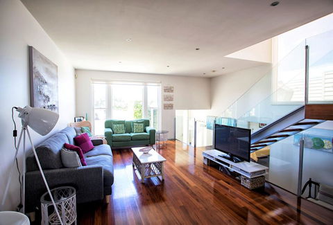 BELLA CASA - Hobart Tourism 1