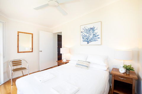 BEST OCEAN VIEWS ON STRADDIE + SUNSET DECK - Hobart Tourism 3
