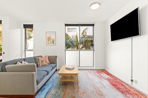 BELLEVUE HILL Close To Bondi - 2 Bathrooms & Pool - Hobart Tourism 4