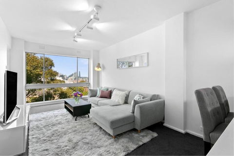 BEN73 - Harbour View 1 Bedroom Apartment - Hobart Tourism 0