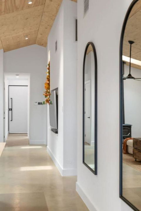 Birdwood Modern Rustic - Hobart Tourism 3