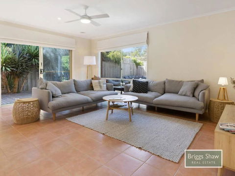 BLAIRGOWRIE TOPAZ..Great For Large Families. - Hobart Tourism 4