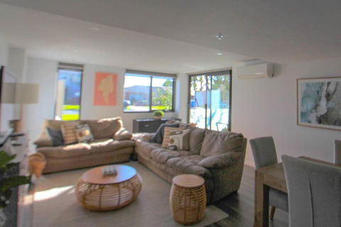 Boutique Heidelberg Heights 2BR Apartment - G01 - Hobart Tourism 2