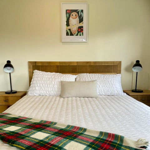 Bundaleera Vineyard And Farm Stay - Hobart Tourism 2