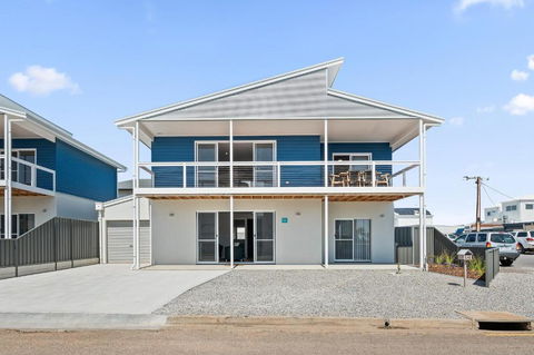 C-Views - Aldinga Beach - C21 SouthCoast Holidays - Tourism TAS 1