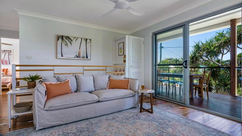 Caba Dream - Spacious Beach House With Pool & Pool Table! - Quick Walk To The Ocean - Tourism TAS 3