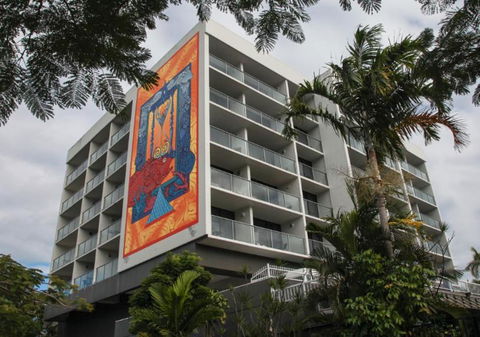 Cairns Plaza Hotel - Hobart Tourism 1