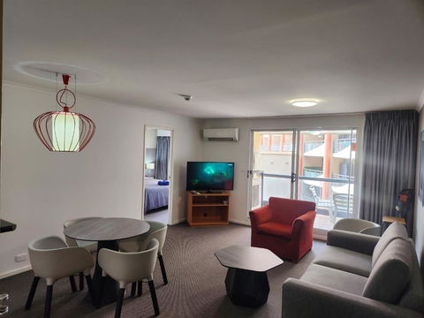 Canberra City Accommodation - Hobart Tourism 0