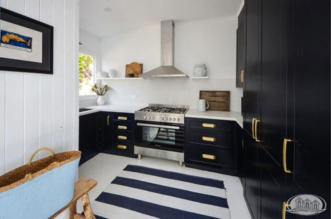 Cape Cottage - Hobart Tourism 3