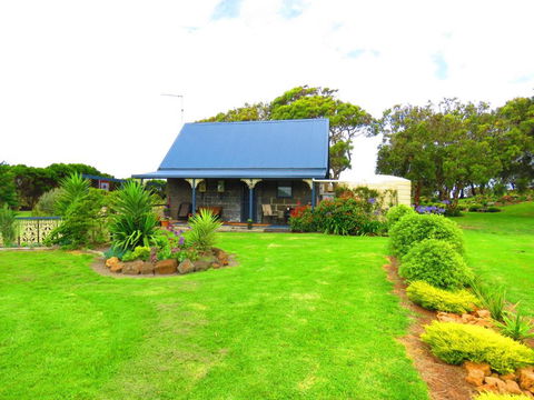 Cape Nelson Cottage - Hobart Tourism 0
