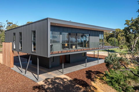 Carpe Artes -architectural Bushland Home, Marg Riv - Hobart Tourism 0