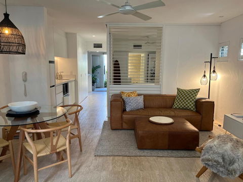 Carramah Noosa Heads Apartment - Hobart Tourism 1