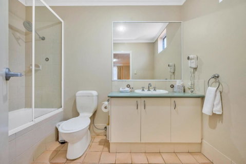 C Mandurah Apartment Resort - Tourism TAS 4