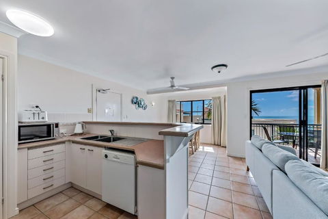 Casa Mama - Airlie Beach - Hobart Tourism 4