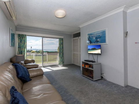 Castaways Unit 1 17 Shoal Bay Road - Hobart Tourism 1
