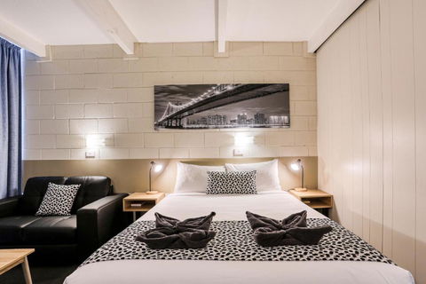 Castle Creek Motel - Hobart Tourism 4