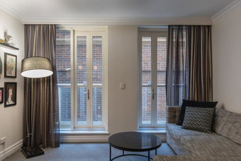 CBD Executive Apartment Right By The Harbour - Tourism TAS 1