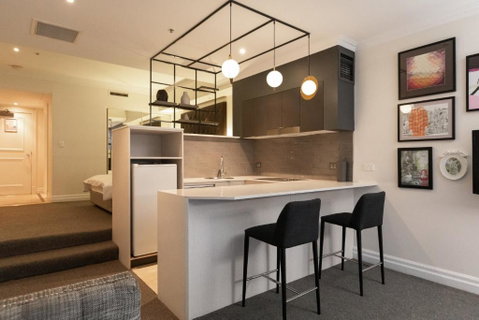 CBD Executive Apartment Right By The Harbour - Tourism TAS 2
