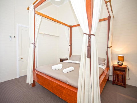 CBD Holiday Home - Tourism TAS 0