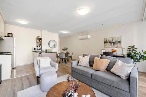 Central 1BR Southbank Apartment - Hobart Tourism 0
