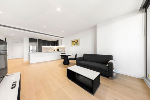 Central 2 Bedroom Apartment Melbourne With Parking - Hobart Tourism 2