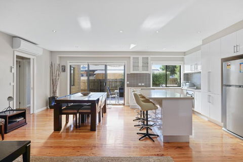 Central Town-house For Six By Ready Set Stay - Hobart Tourism 1