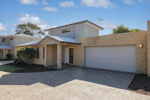 Central Town-house For Six By Ready Set Stay - Hobart Tourism 0