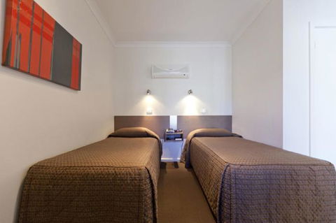 Chalambar Motel - Hobart Tourism 3