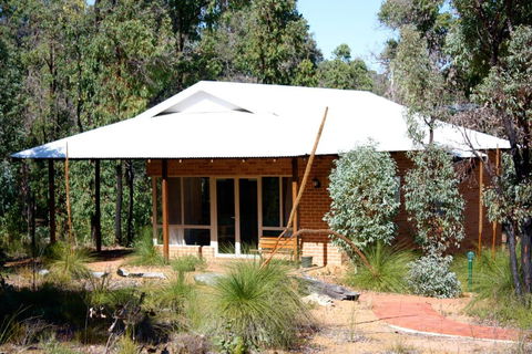 Chalets On Stoneville - Tourism TAS 0