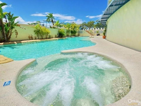 Casablanca Penthouse Loft - Landmark 518 - Hobart Tourism 1