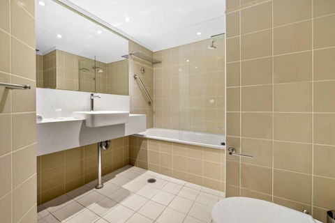 Chatswood Hub Self- Catering 815 - Hobart Tourism 1