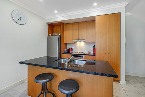 Chelsea Terrace - Hobart Tourism 2