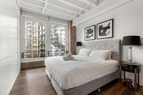 Chic 2-Bedroom In Surry Hills - Hobart Tourism 1